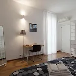Cv5 - Center - Wide Modern Walking Distance To The Station To Cinque Terre And 5 Mins Walk To The Center - Big Terrace On The Roofs 斯培西亚