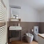 Cv5 - Center - Wide Modern Walking Distance To The Station To Cinque Terre And 5 Mins Walk To The Center - Big Terrace On The Roofs 斯培西亚