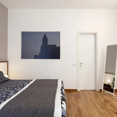 Cv5 - Center - Wide Modern Walking Distance To The Station To Cinque Terre And 5 Mins Walk To The Center - Big Terrace On The Roofs Apartament *